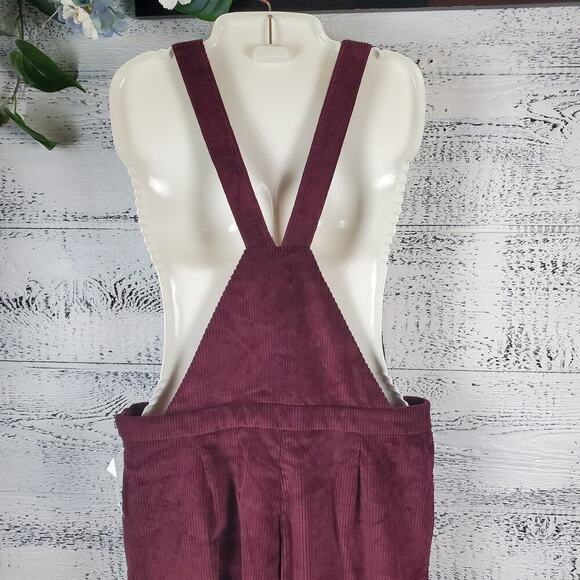 Xhilaration Corduroy Women Burgundy Adjustable Wide Leg Jumpsuit Size Large NEW - Picture 6 of 13